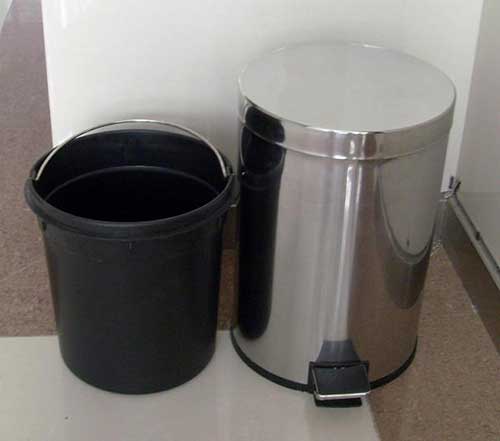 六大好處樂享生活:室內垃圾桶講究“鋼”需