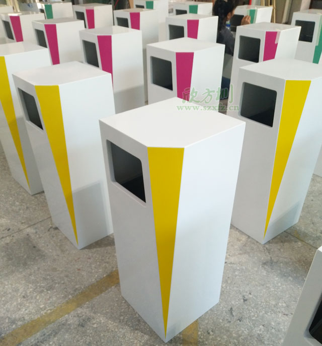 四川成都中國鐵建廣場(chǎng)室內(nèi)不銹鋼垃圾桶工廠生產(chǎn)圖